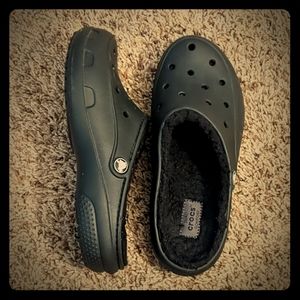 Lined crocs